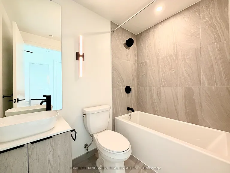 1185 Dupont St #2005 — Photo 13