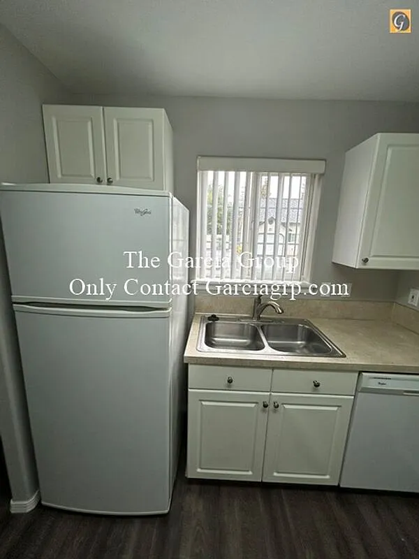 2 bed, 2.0 bath, 1170 sqft, $1,995 — Photo 3