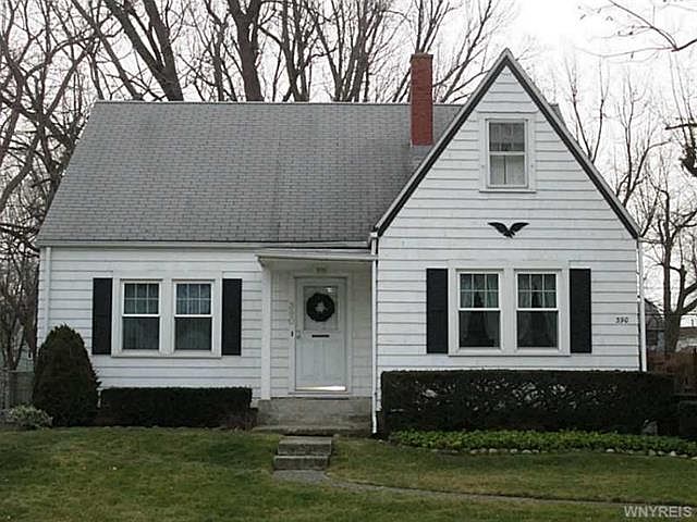 1st image of 390 Huxley Dr