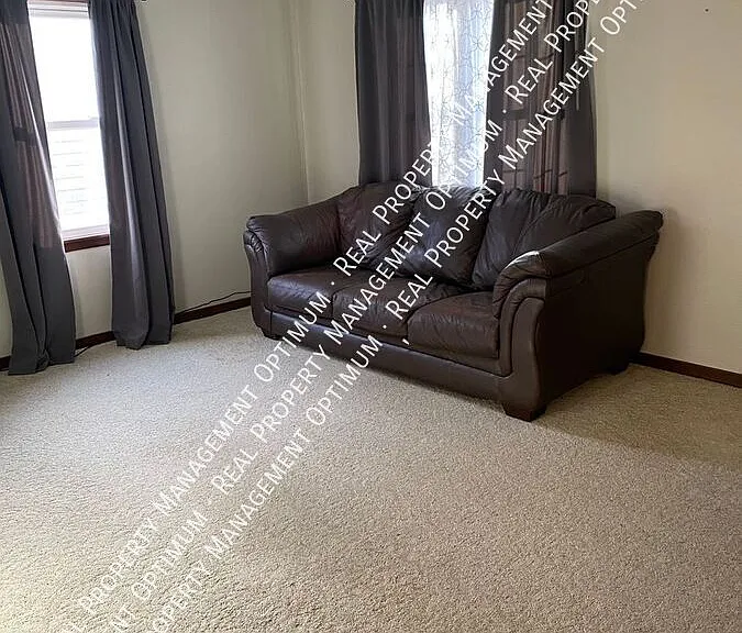 17 3rd Ave NE — Photo 8