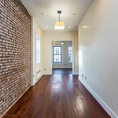 Rented by Nooklyn NYC LLC | media 51