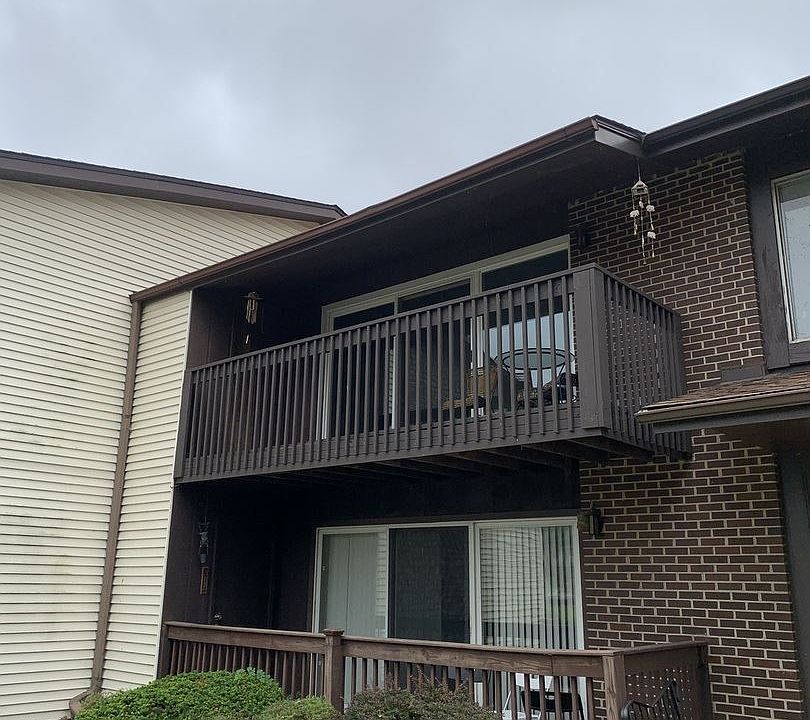 1st image of 19707 Crescent Ave