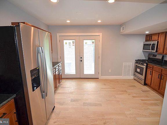 5th image of 1679 W 301st 301 Washington #301