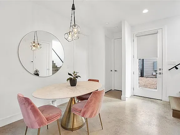 1207 Deloney St #B — Photo 2