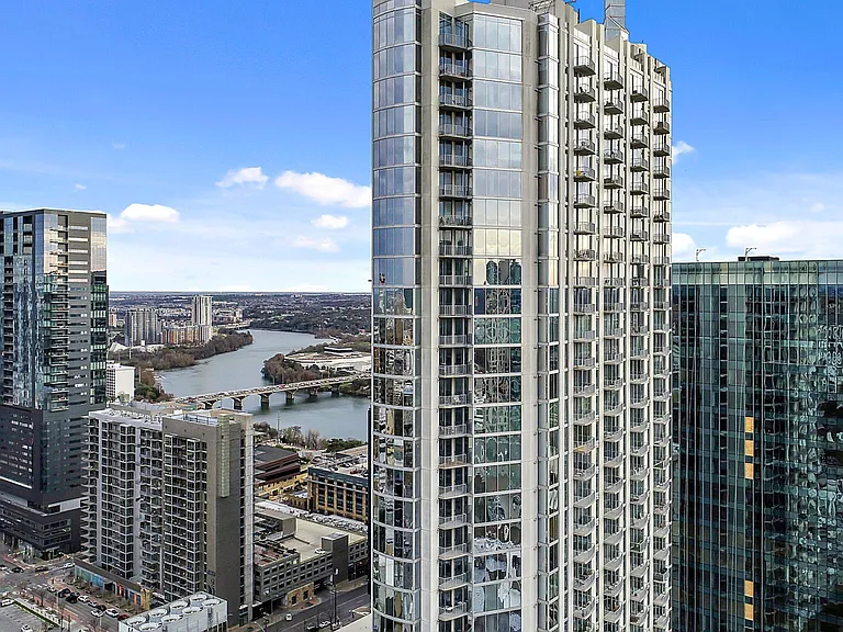 360 Nueces St #2102 — Photo 43