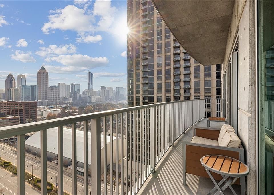1st image of 361 17th St #1501