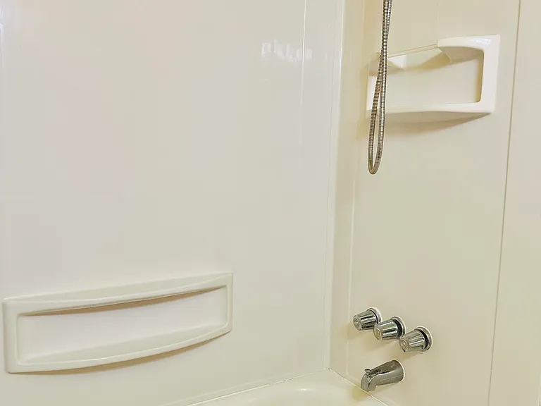 230 Columbia Dr #201 — Photo 12