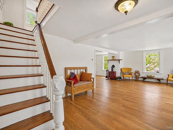 3rd image of 1835 Jacob Road