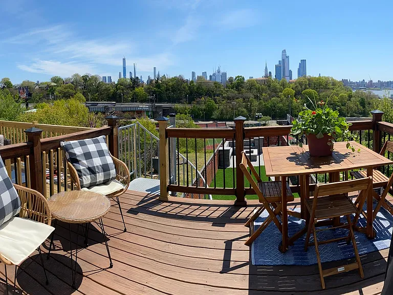590 Gregory Ave — Photo 17