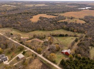 5055 W 117th St, Carbondale, KS 66414