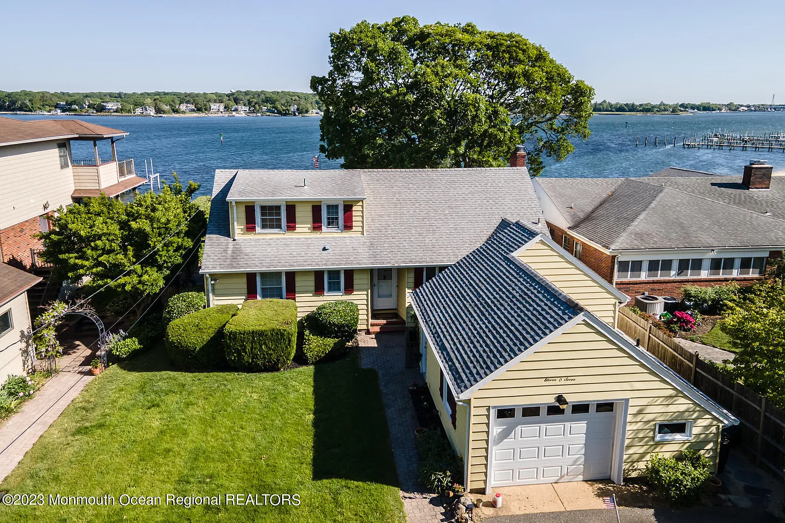 1107 Bradford Dr photo 1