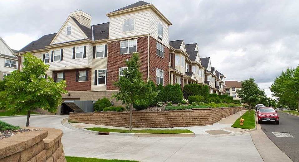 1st image of 13800 53rd Ave N APT 11