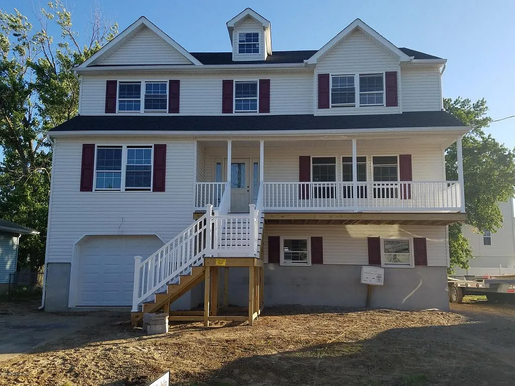 608 Edmunds Ave photo 1