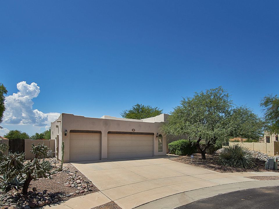 1st image of 191 W Saddletree Pl
