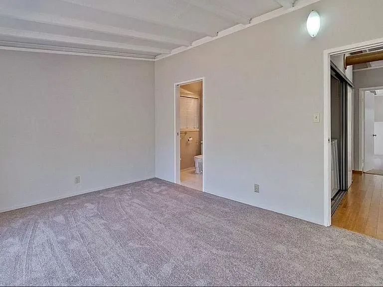 1011 Moreno Ave — Photo 16