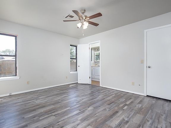 2nd image of 600 Kay Hill Ln