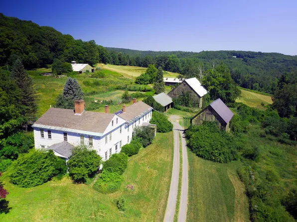51 Overhills Road, Putney, VT 05346