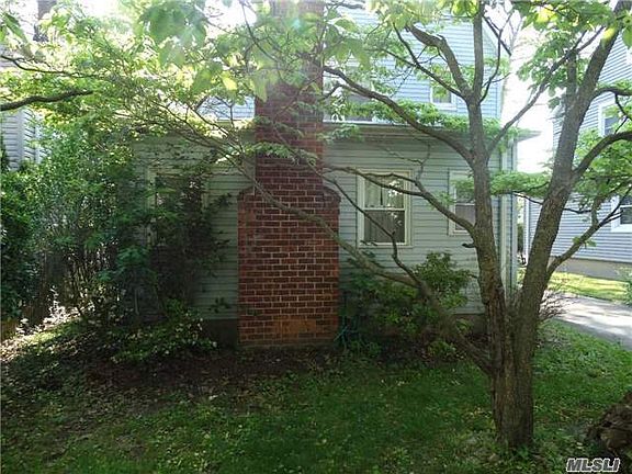 5th image of 159 Stratford Ave