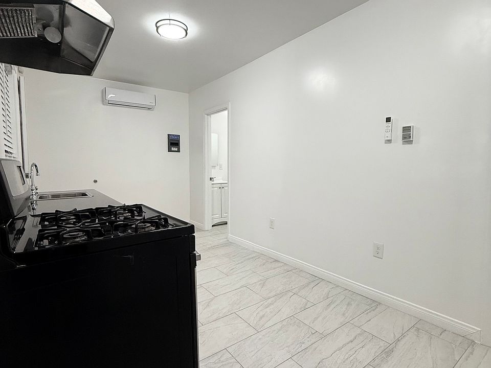 1st image of 2444 Iowa Ave #B