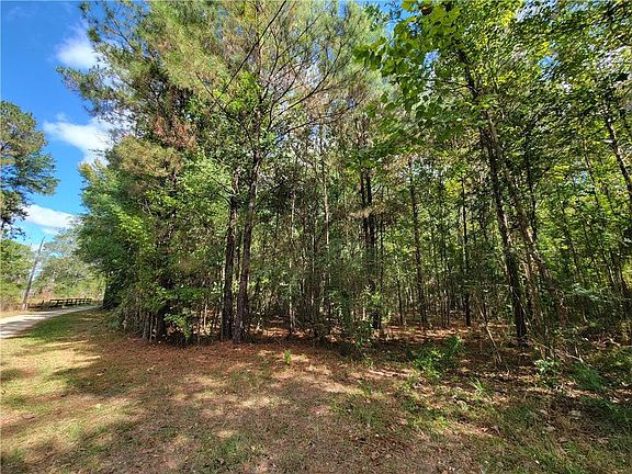 3rd image of 14042 Mill Creek Rd