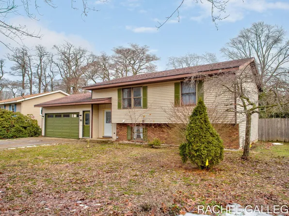 785 Easy Ct, Holland, MI 49423