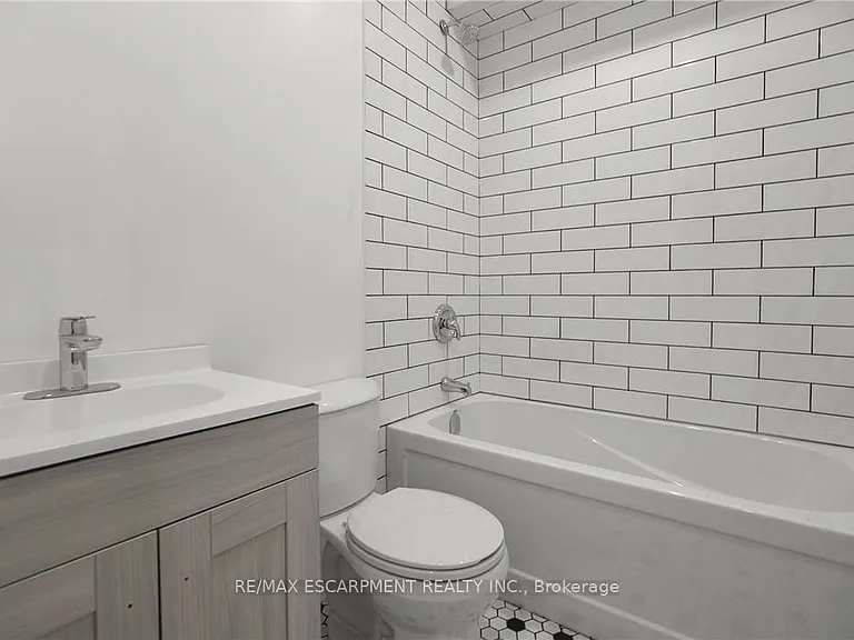 63 John St S #302 — Photo 13