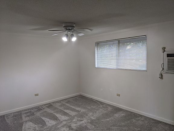 3rd image of 1402 Highland Ave #17