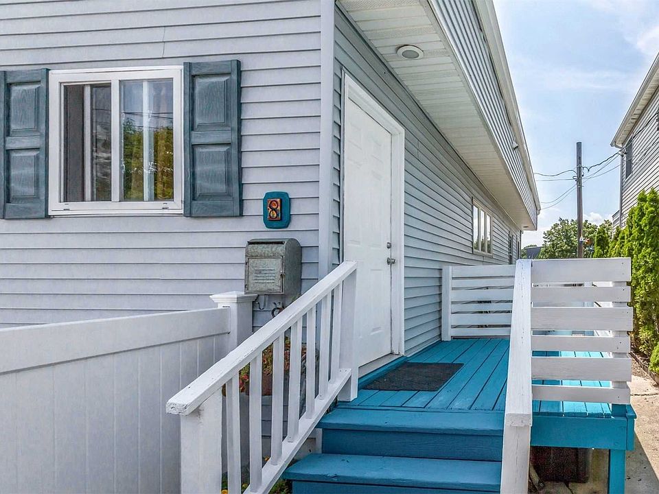 1st image of 8 Wilson Ave