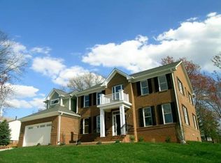 6823 Dean Dr, Mc Lean, VA 22101