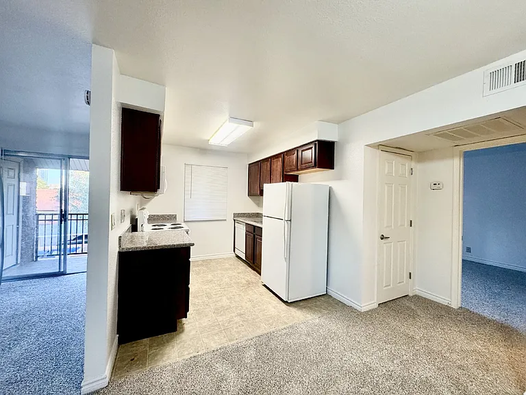 5000 Indian River Dr #484 — Photo 8