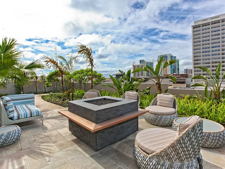 1555 Kapiolani Blvd #1915 — Photo 21