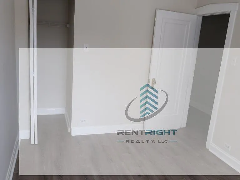 1249-55 W Henderson St #12511 — Photo 17