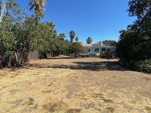 2nd image of 2570 Senter Rd