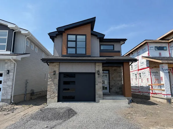218 Superior Dr, Loyalist, ON K7N 0E4