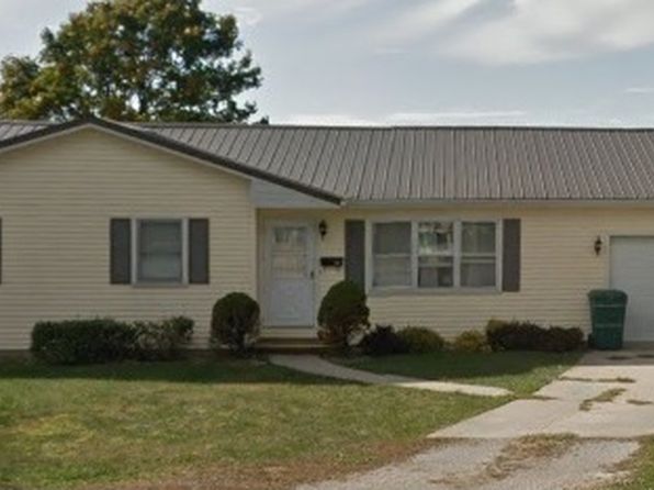 407 Oak Circle Dr