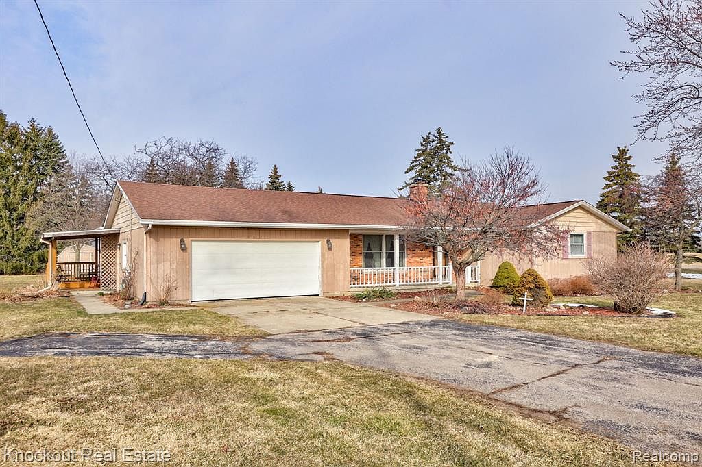2022 Reindel Rd, Frankenmuth, MI 48734 Zillow