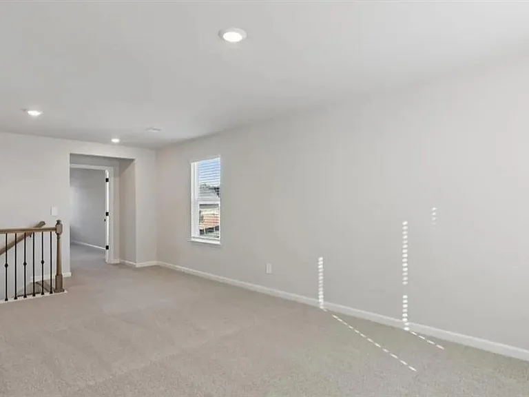 2828 Sweet Red Cir — Photo 19