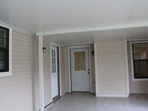 5th image of 3304 Christie Dr