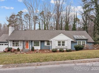390 N Oakwood Dr, Statesville, NC 28677