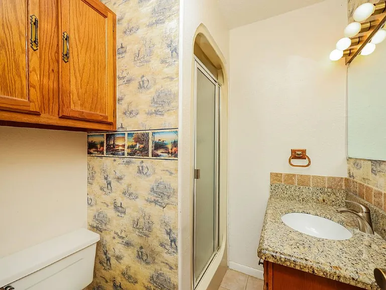 534 Aspendale Dr — Photo 6