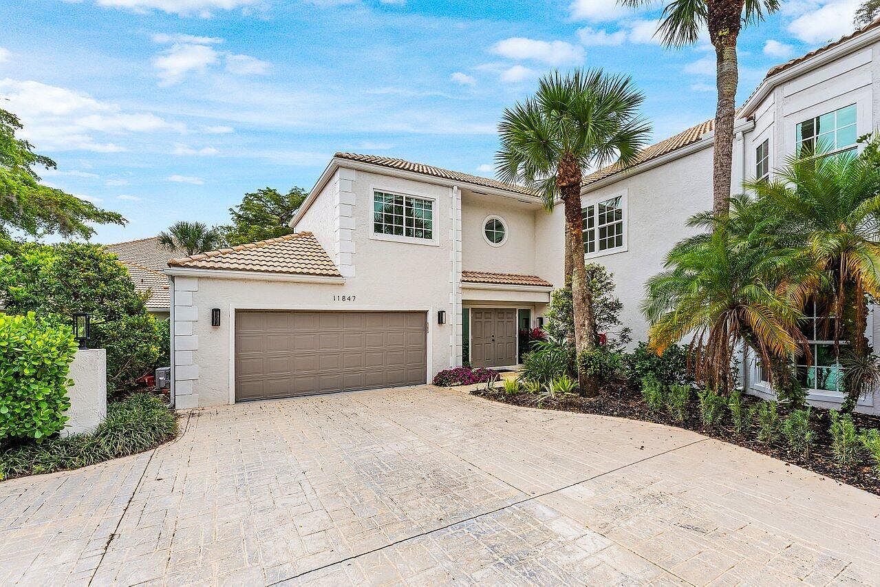 11847 Pebblewood Drive