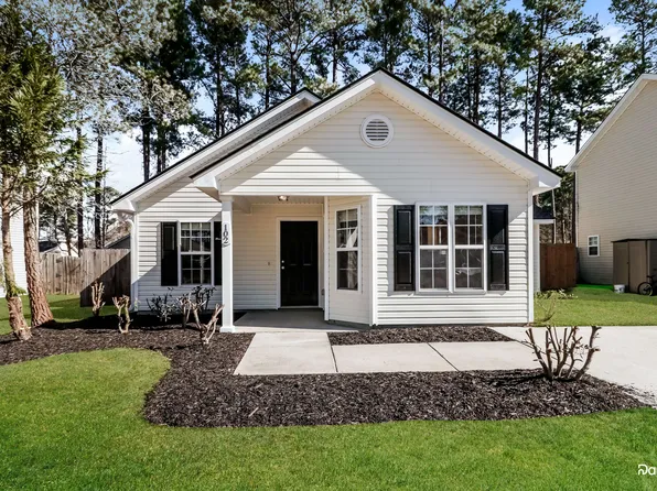 102 Bainsbury Ln, Summerville, SC 29483