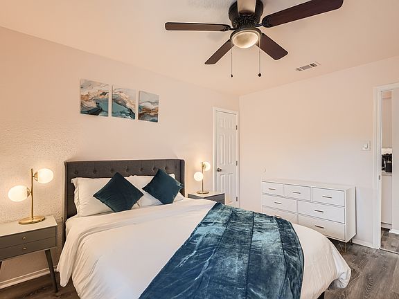 5th image of 10625 Golden Quail Dr #B