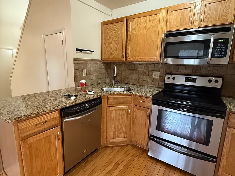 35 Pinnacle Way — Photo 4