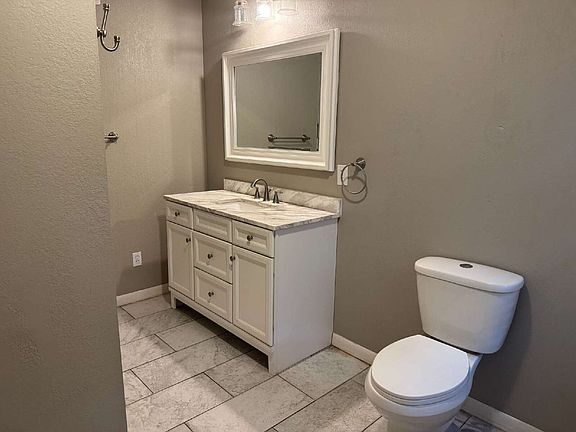 4th image of 3709 32nd St