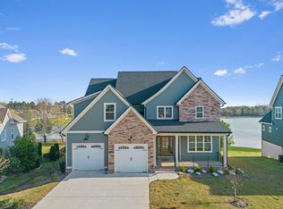 490 Lakeshore Cove Dr #10, Fort Oglethorpe, GA 30742