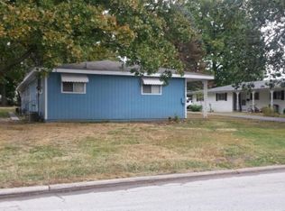 908 S Crutcher Ave, Springfield, MO 65802