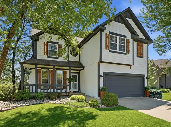 14415 S Summit St, Olathe, KS 66062