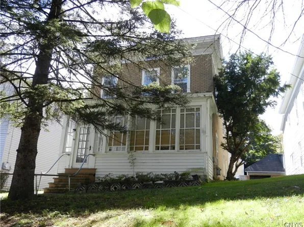 59 Church St, Little Falls, NY 13365