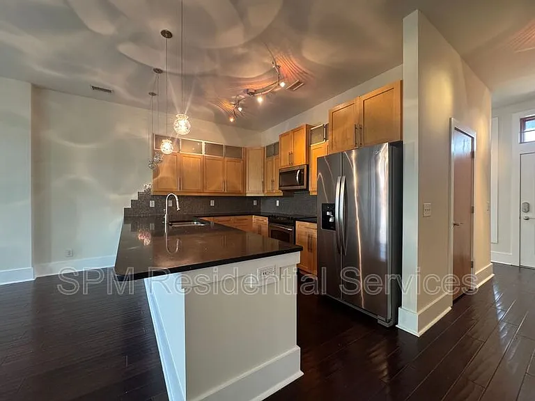 801 N 4th St #302 — Photo 8